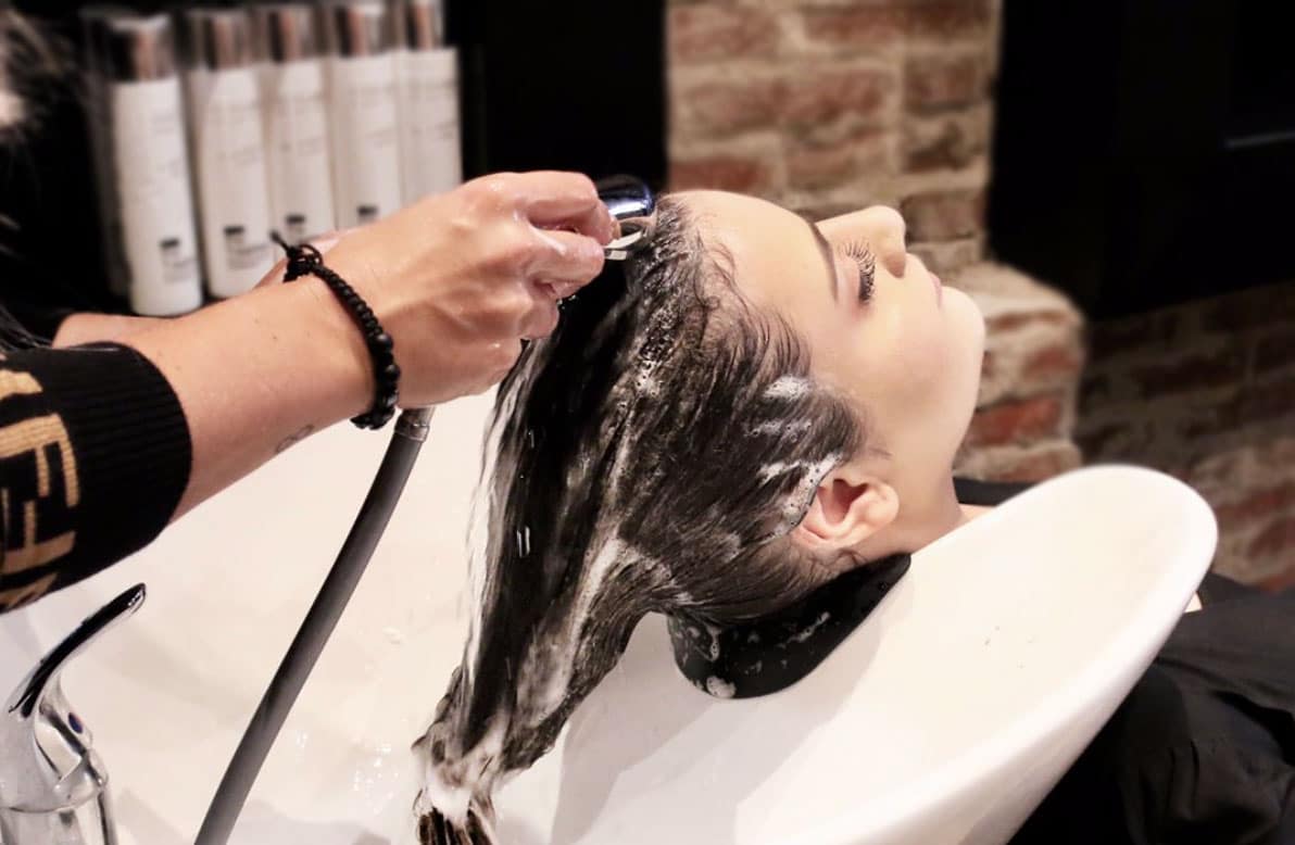 Overeenkomstig Negen Rijpen Wassen van je hairextensions - Beauty by Roos